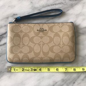 COACH Wristlet - beige and blue - NWOT Authentic